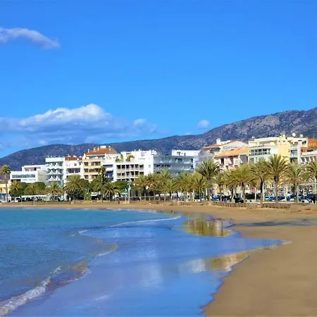 Con Vistas Al Mar Y A La Montana